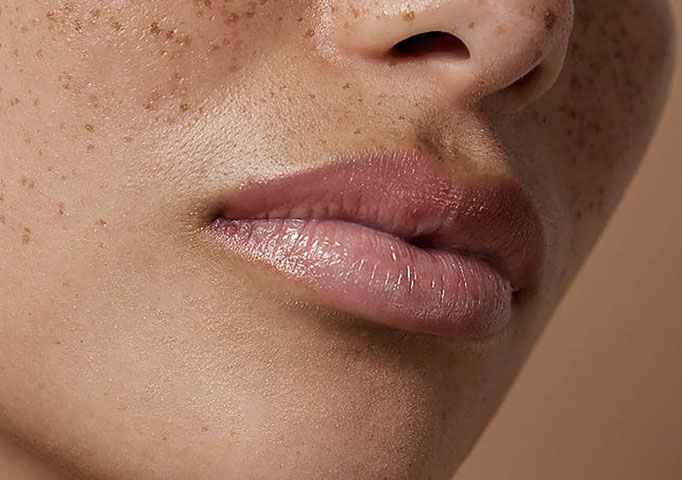 The Lip Serum Lotus Zephyr